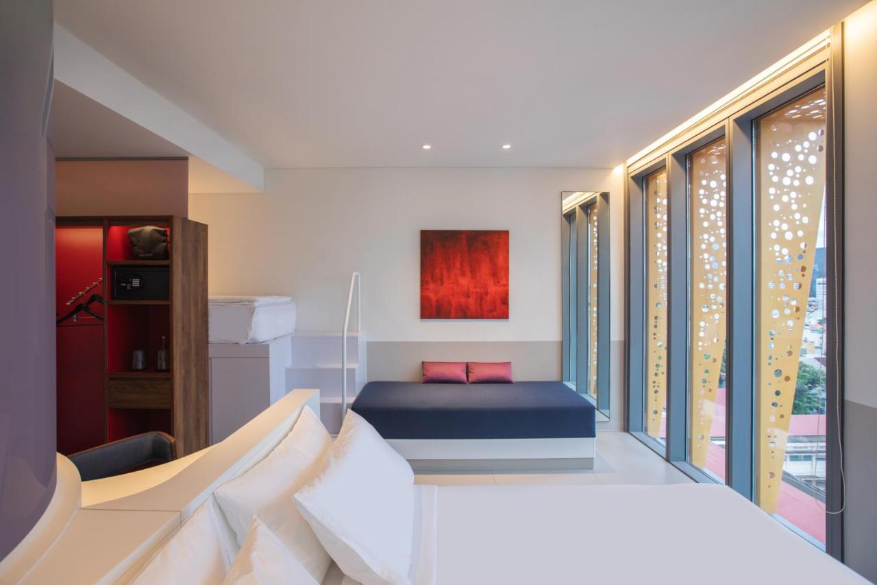 Wink Icon Hotel Danang Riverside - Luxury Suites - 24Hrs Stay & Rooftop Pool Bar Екстериор снимка