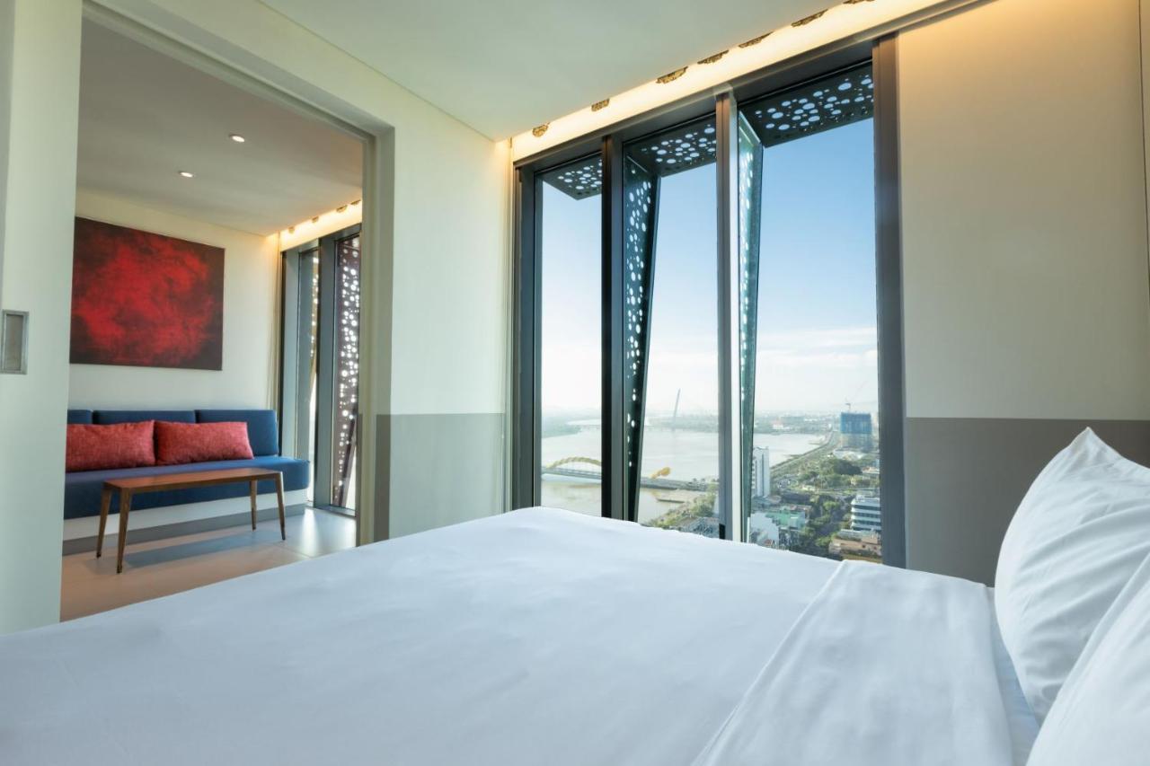 Wink Icon Hotel Danang Riverside - Luxury Suites - 24Hrs Stay & Rooftop Pool Bar Екстериор снимка