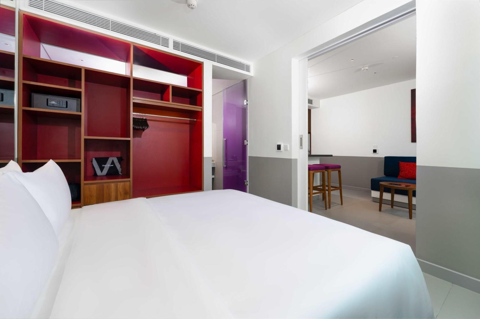 Wink Icon Hotel Danang Riverside - Luxury Suites - 24Hrs Stay & Rooftop Pool Bar Екстериор снимка