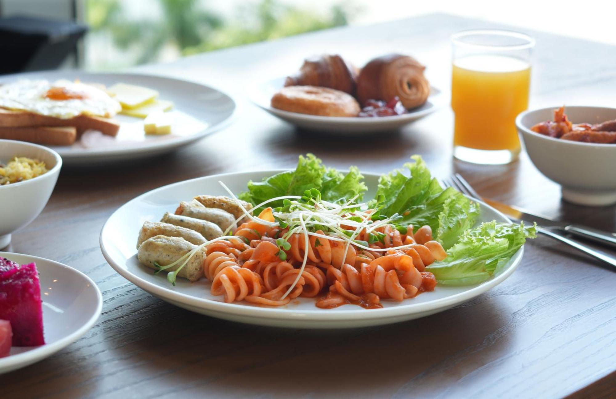 Wink Icon Hotel Danang Riverside - Luxury Suites - 24Hrs Stay & Rooftop Pool Bar Екстериор снимка