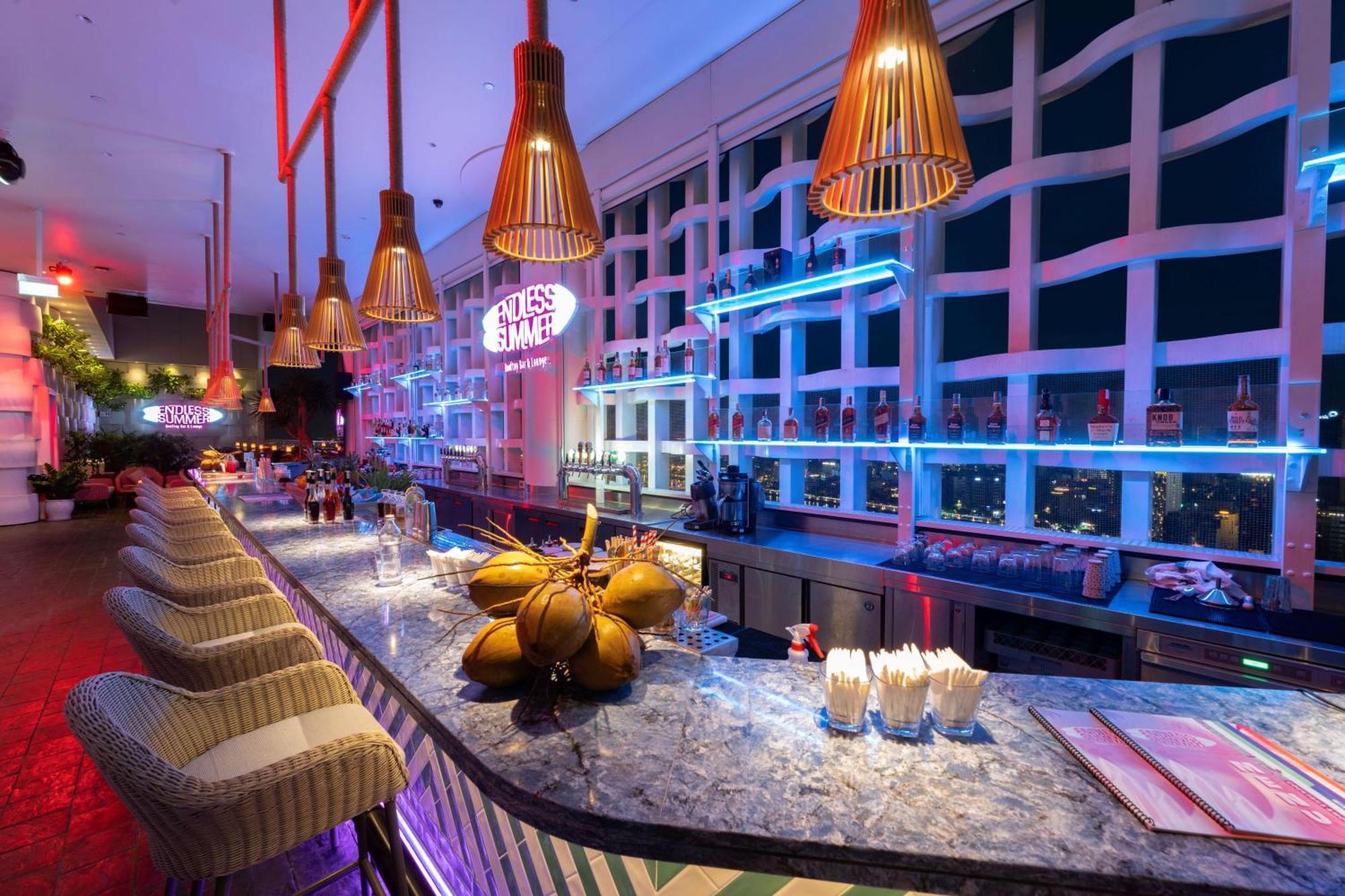 Wink Icon Hotel Danang Riverside - Luxury Suites - 24Hrs Stay & Rooftop Pool Bar Екстериор снимка